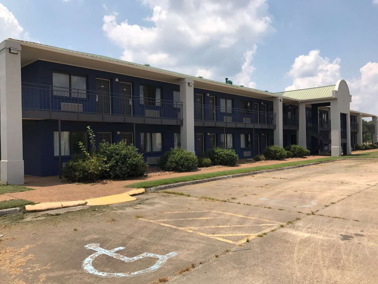 Americas Best Value Inn Brinkley Exterior photo